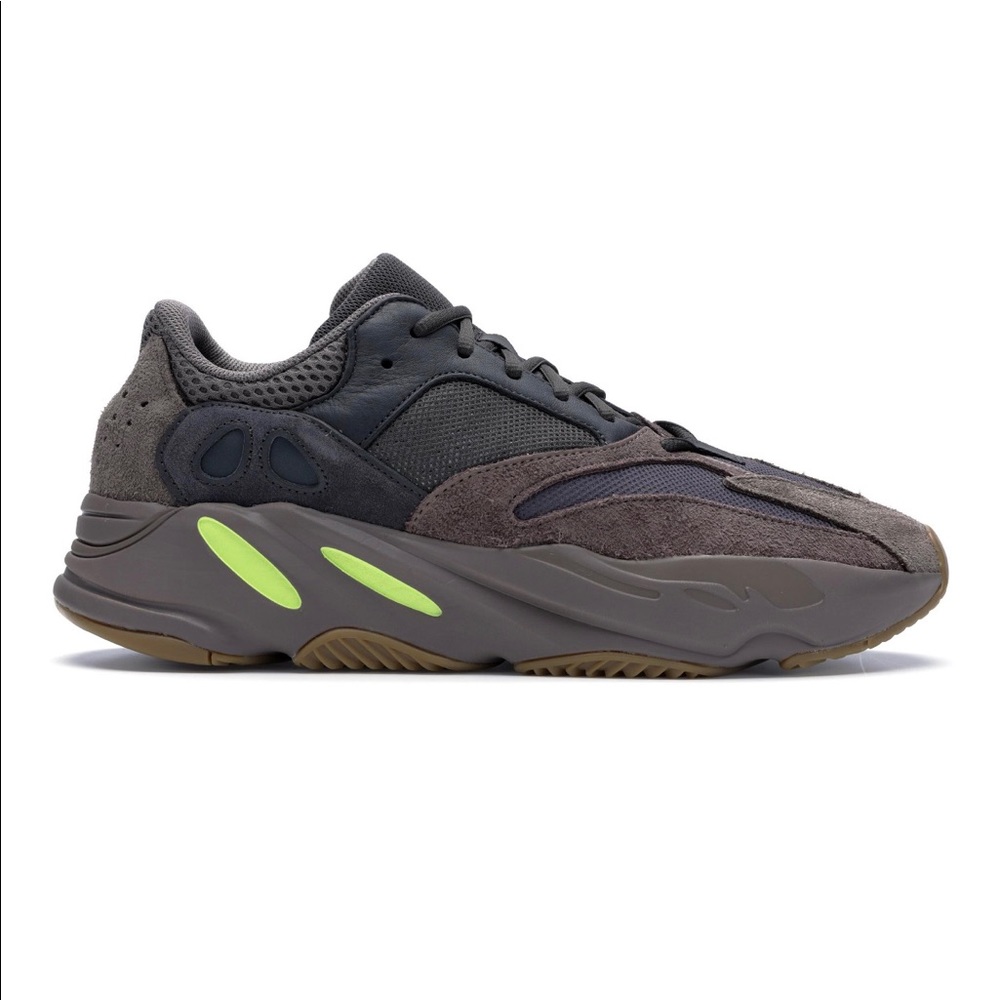 adidas YEEZY 700 MAUVE 100% AUTHENTIC, DEADSTOCK!